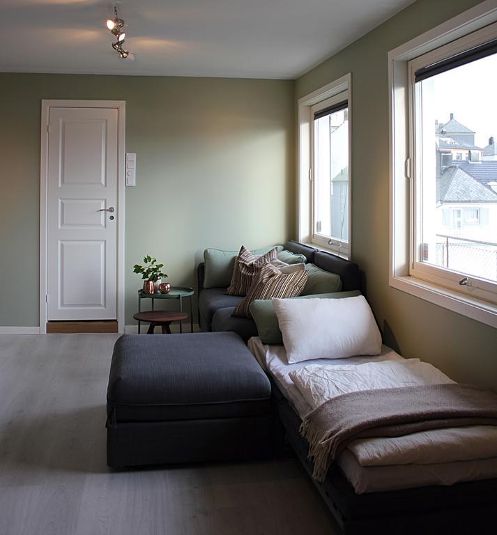 City View Studio Apartment Alesund Bagian luar foto